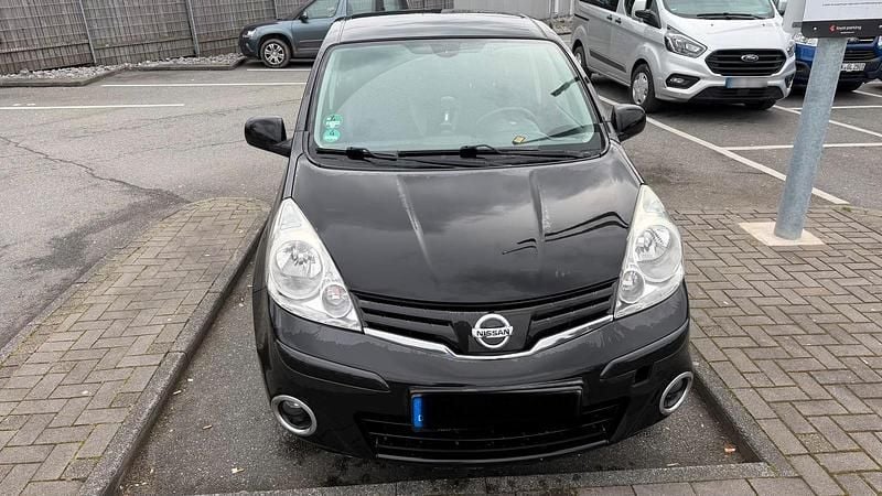 Gebraucht Nissan Note 90 PS (66 kW) 2013 Schwarz Kleinwagen
