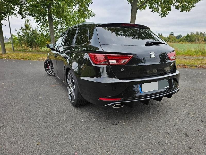 Gebraucht Seat Leon ST Cupra 265 265 PS (194 kW) 2016 Schwarz Kombi