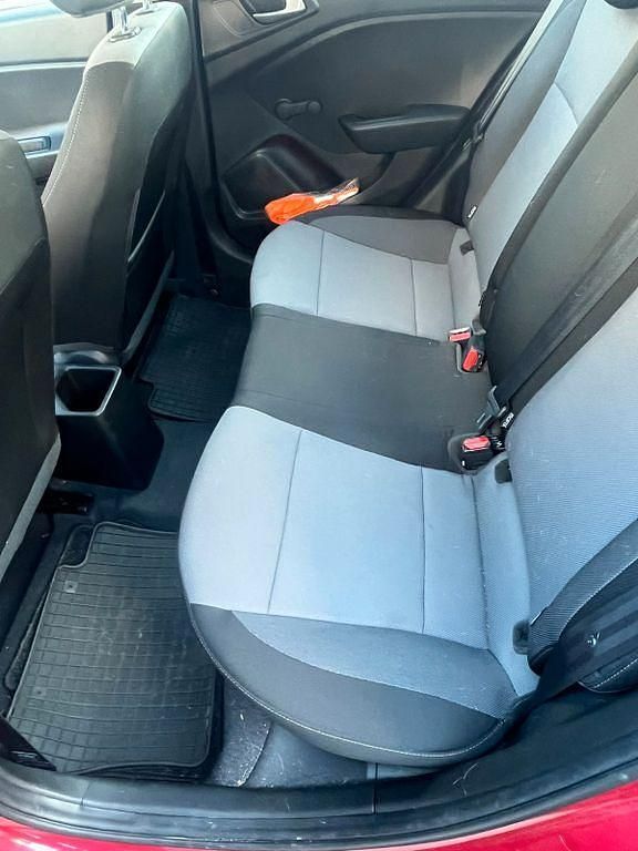 Gebraucht Hyundai i20 Select 84 PS (61 kW) 2019 Rot Kleinwagen