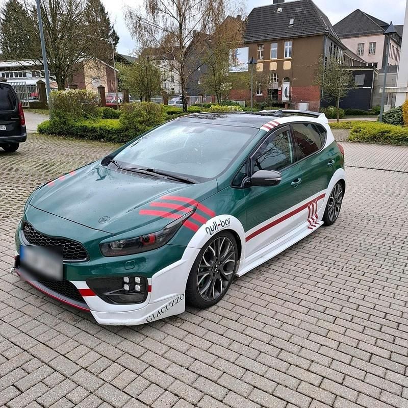 Gebraucht Kia Ceed GT GT 204 PS (150 kW) 2014 Weiß Kleinwagen