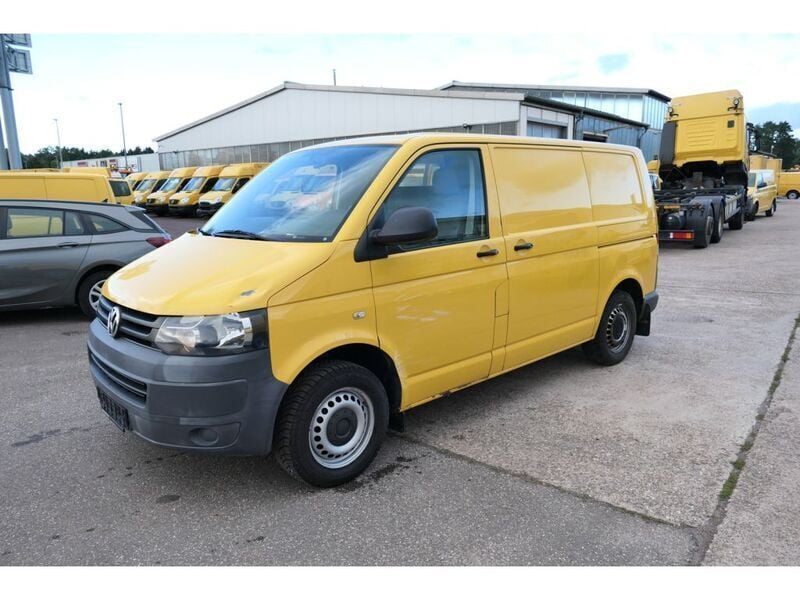 Gebraucht VW T5 84 PS (61 kW) 2011 Ginstergelb r1032 Van