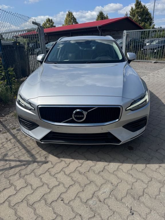 Silber Gebraucht 2020 Volvo V60 Kombi | 14.190 € (Guter Preis) - Bild 1/4