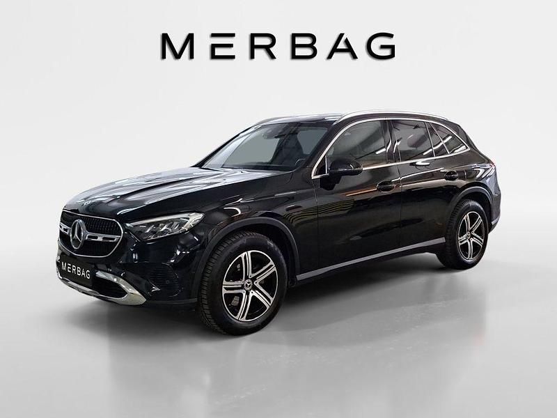 Gebraucht Mercedes GLC220 197 PS (144 kW) 2023 Schwarz SUV