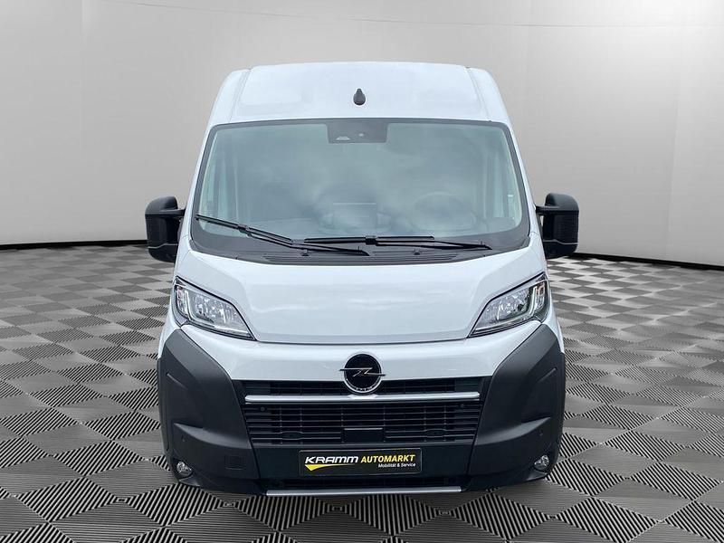 Neu Opel Movano 179 PS (131 kW) 2025 Weiß Van