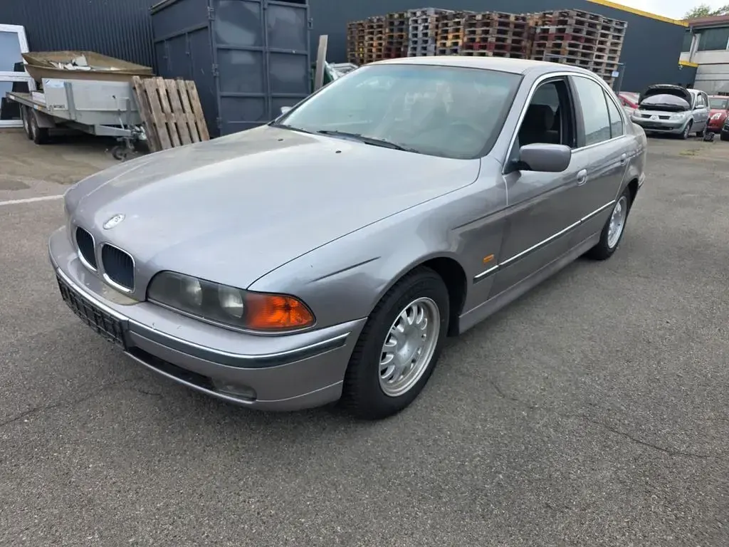 Gebraucht BMW 523 170 PS (125 kW) 1998 Braun Limousine