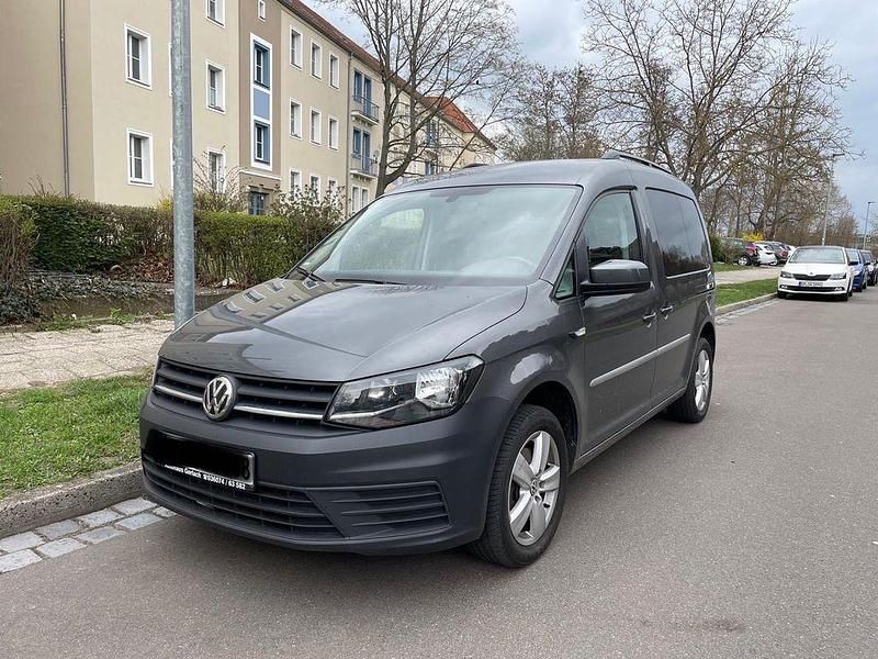 Gebraucht VW Caddy Trendline 102 PS (75 kW) 2018 Grau Van / Kleinbus