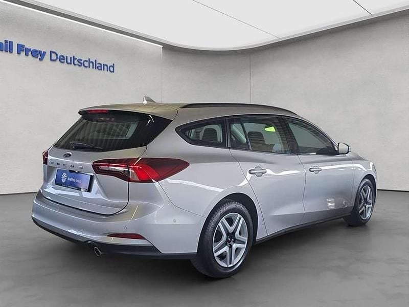 Used Ford Focus Cool & Connect 125 HP (91 kW) 2022 Silver Estate