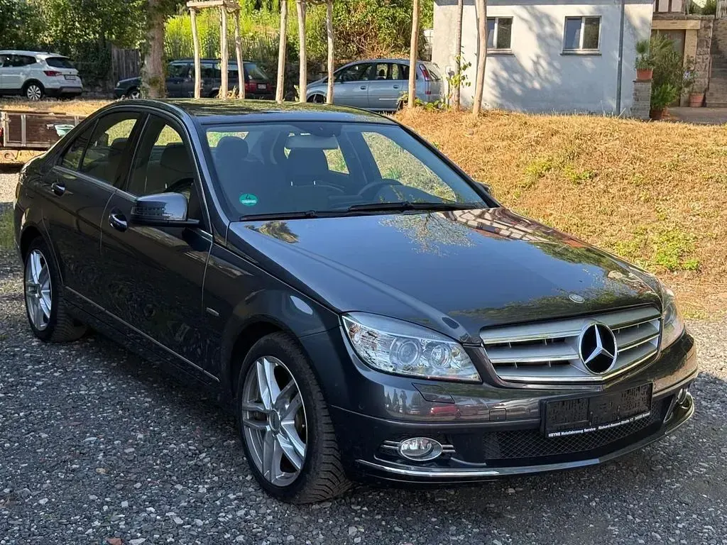 Gebraucht Mercedes C350 224 PS (164 kW) 2009 Grau Limousine
