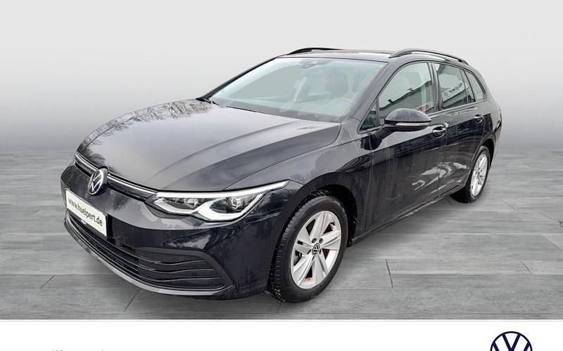 Gebraucht VW Golf VIII Life 131 PS (96 kW) 2023 Schwarz Kombi