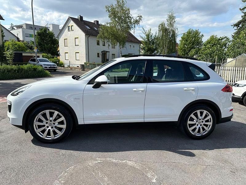 Gebraucht Porsche Cayenne 262 PS (192 kW) 2015 Pure white SUV