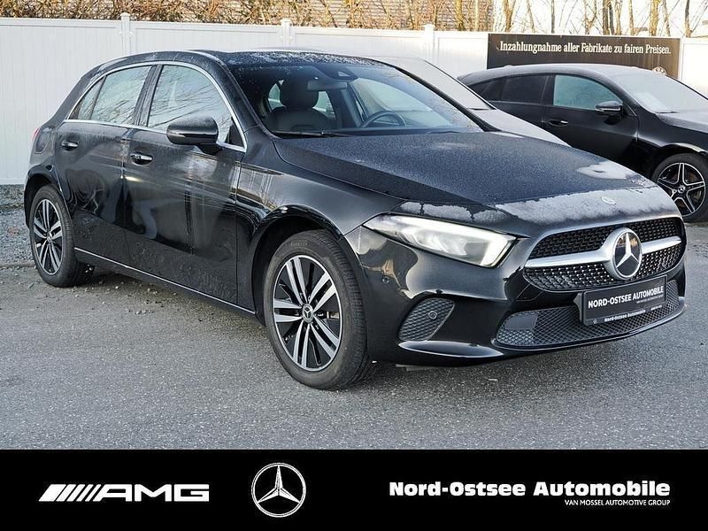 Gebraucht Mercedes A250 Progressive 160 PS (117 kW) 2022 Schwarz Limousine