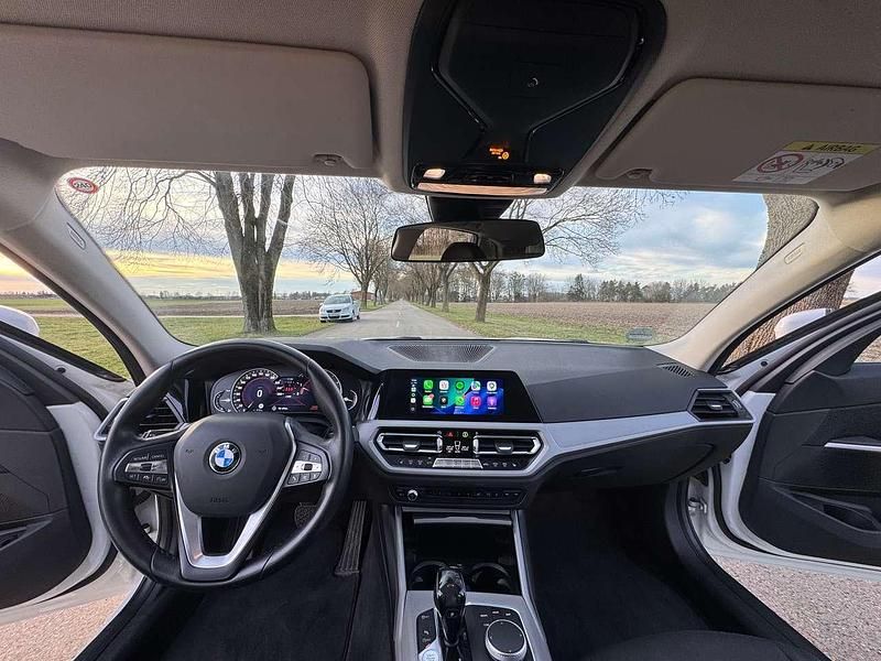 Gebraucht BMW 320 Advantage 190 PS (139 kW) 2020 Weiß Kombi