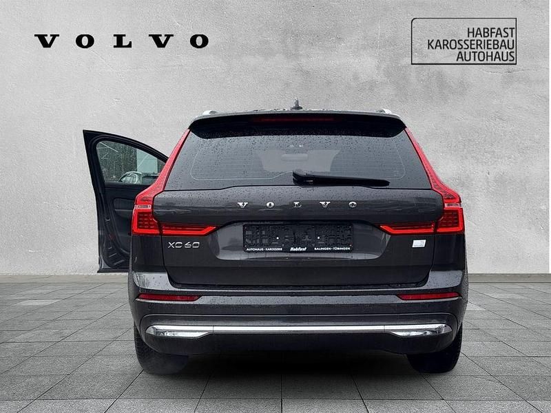 Gebraucht Volvo XC60 Inscription 398 PS (292 kW) 2022 Platinum grey / metallic SUV