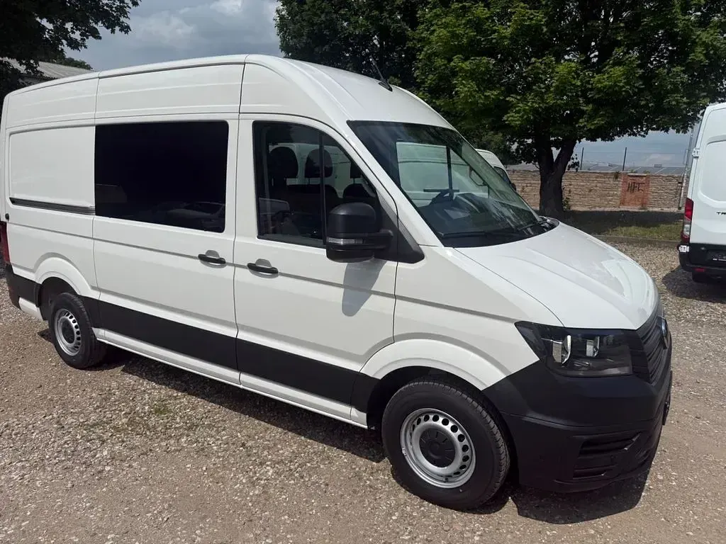Gebraucht VW Crafter 140 PS (102 kW) 2025 Weiß Van
