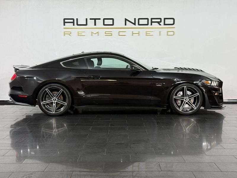 Gebraucht Ford Mustang Fastback 441 PS (324 kW) 2016 Schwarz Coupé