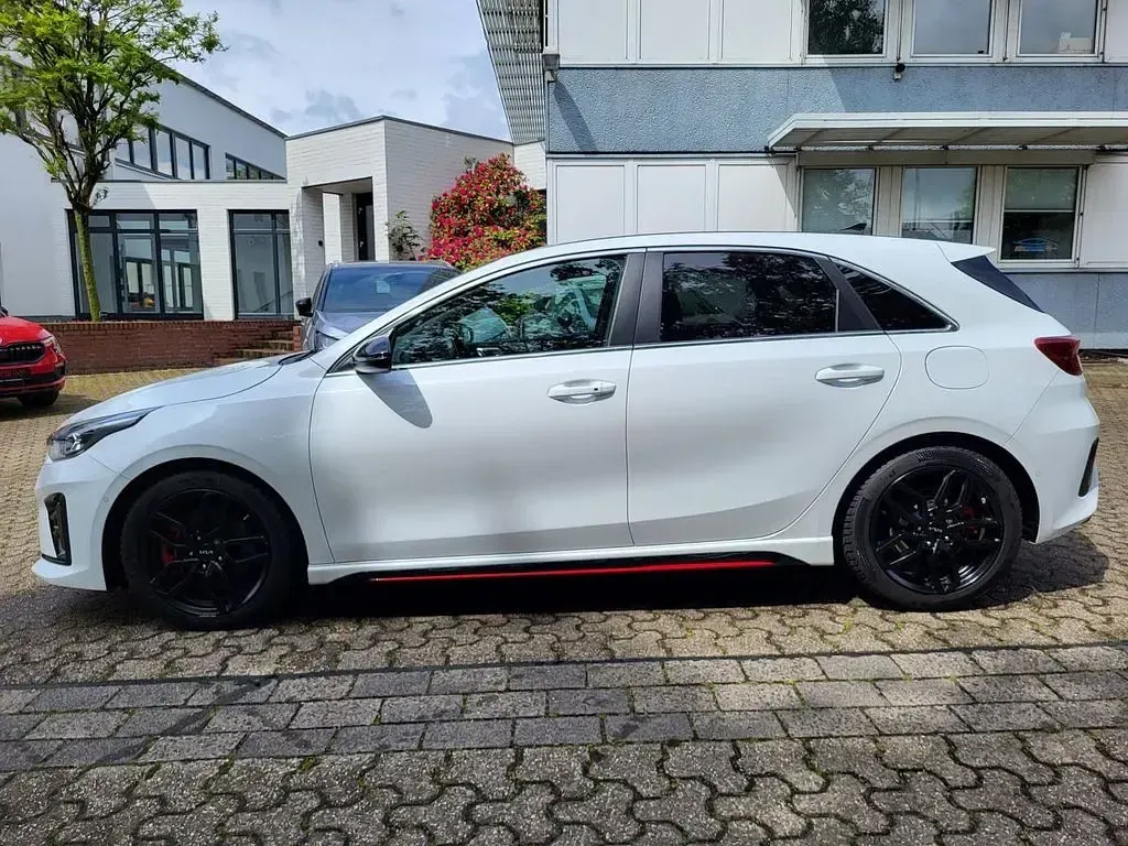 Gebraucht Kia Ceed GT GT 204 PS (150 kW) 2021 Weiß Limousine