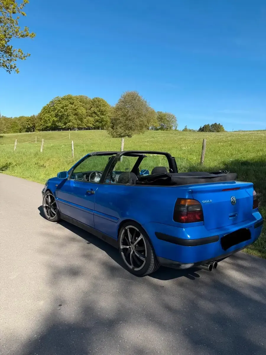 Używany VW Golf 101 KM (74 kW) 1999 Niebieski Kabriolet