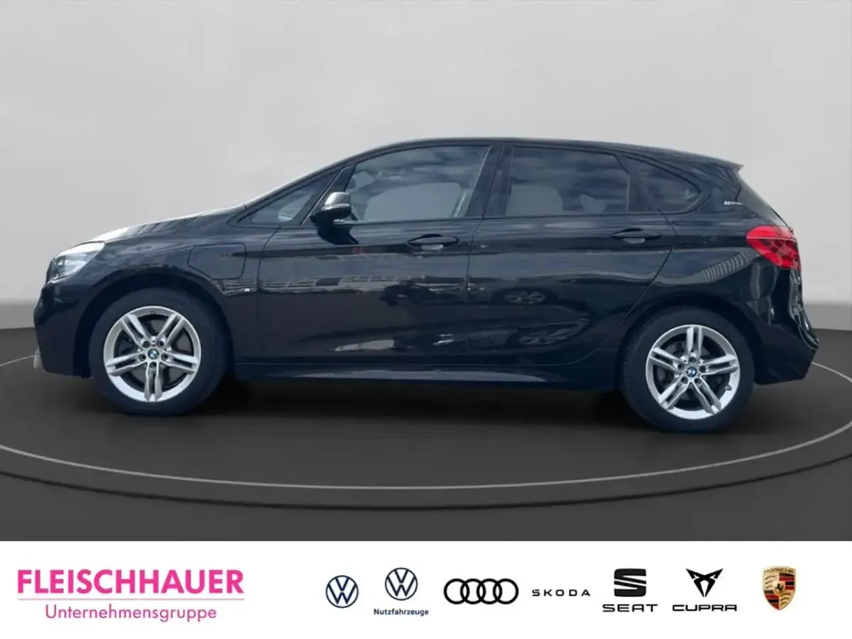 Gebraucht BMW 225 Active Tourer iPerformance 136 PS (100 kW) 2017 Schwarz Van / Kleinbus