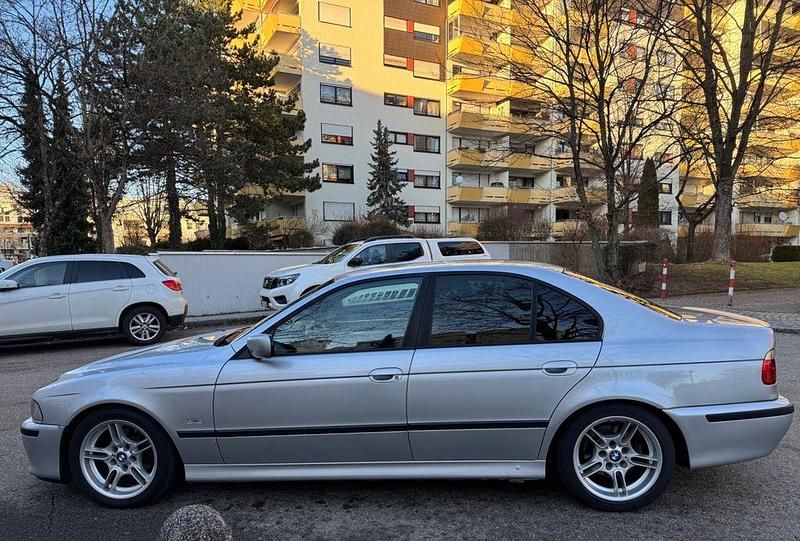 Gebraucht BMW 525 M Sport 192 PS (141 kW) 2001 Silber Limousine