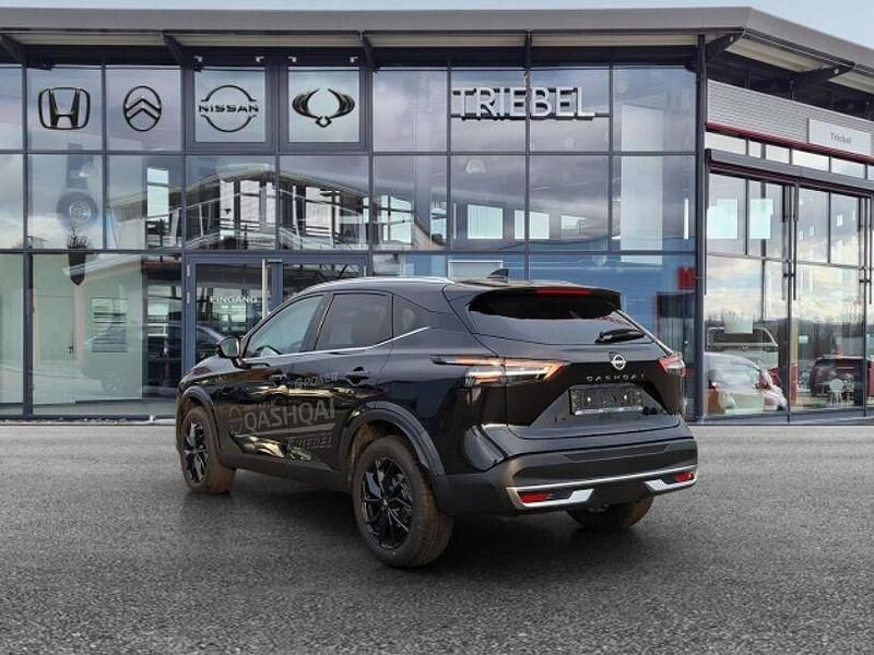 Neu Nissan Qashqai N-Connecta 158 PS (116 kW) 2025 Schwarz SUV
