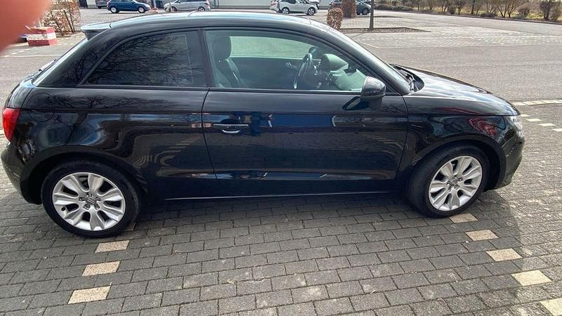 Gebraucht Audi A1 Ambition 90 PS (66 kW) 2014 Schwarz Kleinwagen