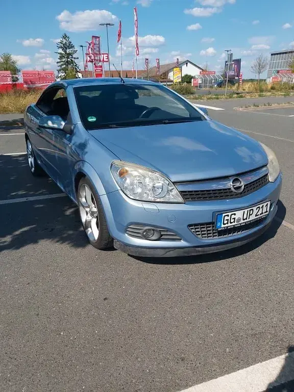 Gebraucht Opel Astra Cosmo 140 PS (102 kW) 2008 Cabrio