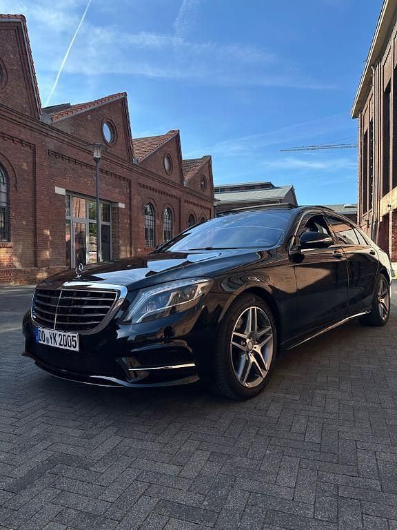 Schwarz Gebraucht 2013 Mercedes S500L Limousine | 33.969 € (Fairer Preis) - Bild 1/4