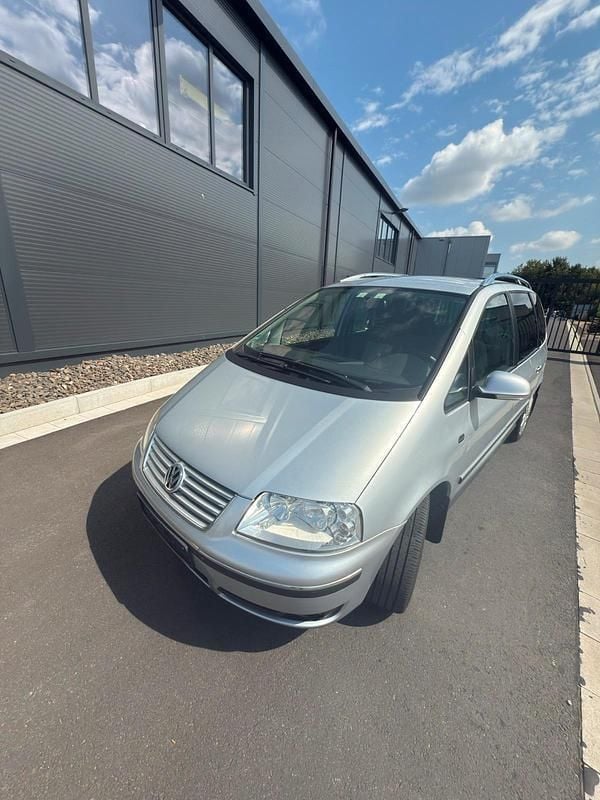 Silber Gebraucht 2007 VW Sharan Van / Kleinbus | 2.900 € (Superpreis) - Bild 1/4