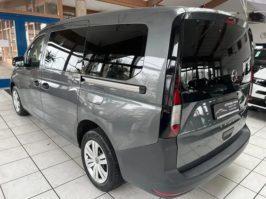 Gebraucht VW Caddy Maxi 122 PS (89 kW) 2021 Grau Van / Kleinbus