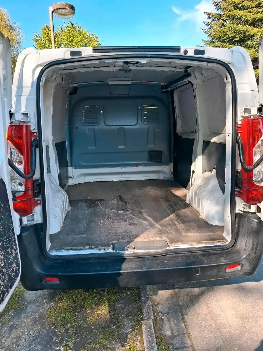 Używany Citroën Jumpy 89 KM (65 kW) 2013 Biały Minivan