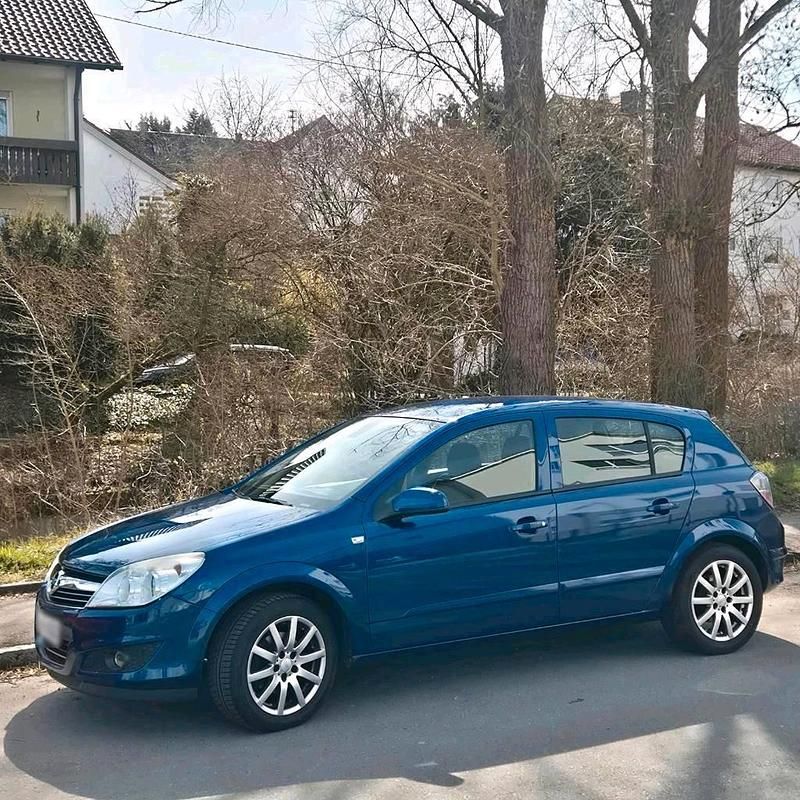 Gebraucht Opel Astra 116 PS (85 kW) 2007 Blau Limousine