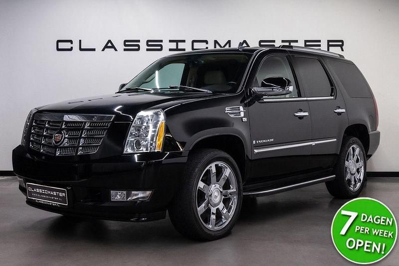 Schwarz Gebraucht 2008 Cadillac Escalade SUV | 34.950 € (Teuer) - Bild 1/4