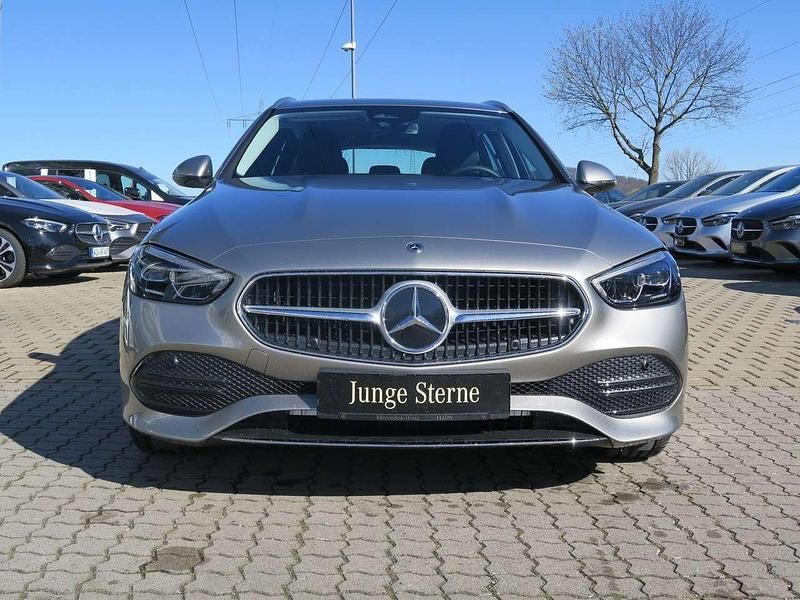 Gebraucht Mercedes C220 Advanced Plus 197 PS (144 kW) 2024 Silber Kombi
