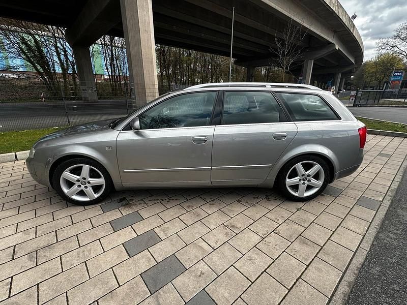 Gebraucht Audi A4 130 PS (95 kW) 2004 Silber Kombi