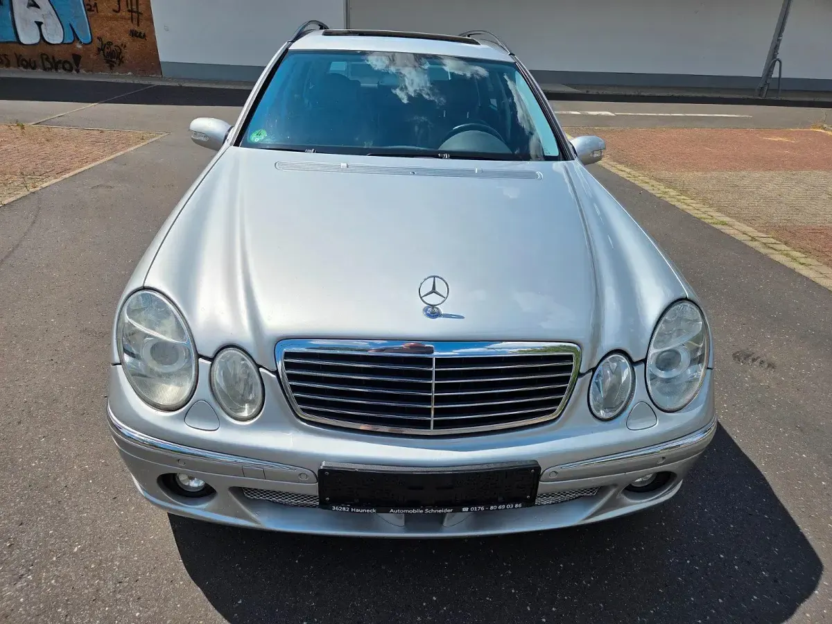 Gebraucht Mercedes E350 272 PS (200 kW) 2005 Silber Kombi