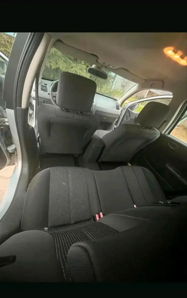 Gebraucht Renault Mégane II 135 PS (99 kW) 2003 Silber Kleinwagen