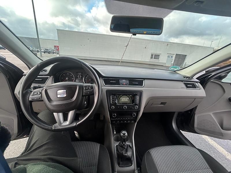 Gebraucht Seat Toledo 105 PS (77 kW) 2013 Schwarz Kleinwagen