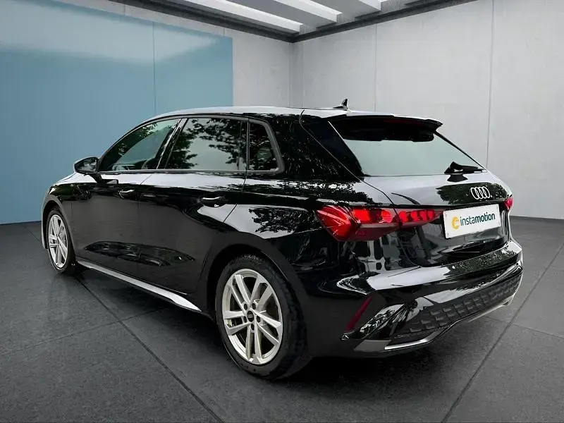 Gebraucht Audi A3 Sportback 150 PS (110 kW) 2025 Schwarz Kleinwagen