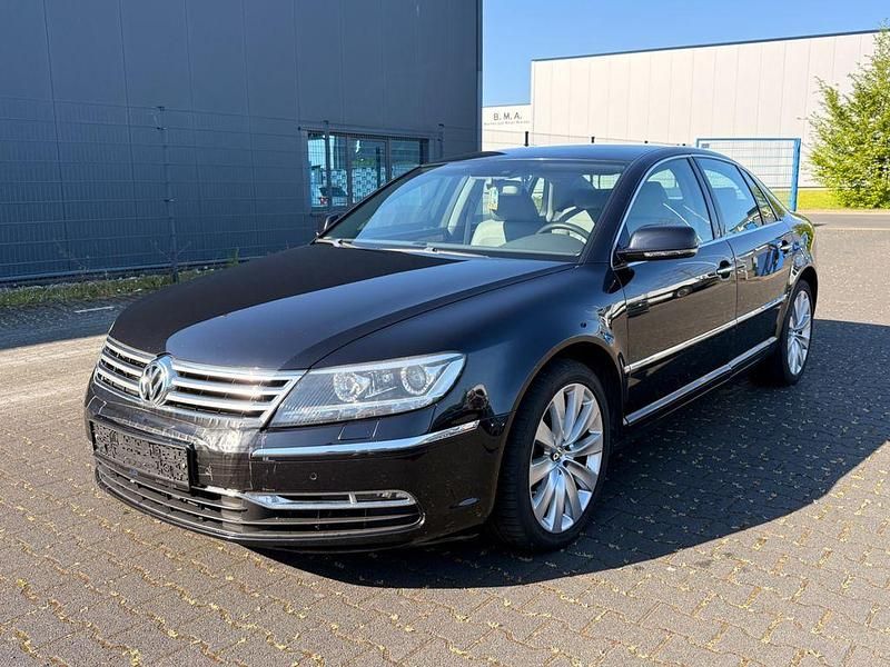 Second-hand VW Phaeton 239 CP (175 kW) 2011 Negru Berlinǎ