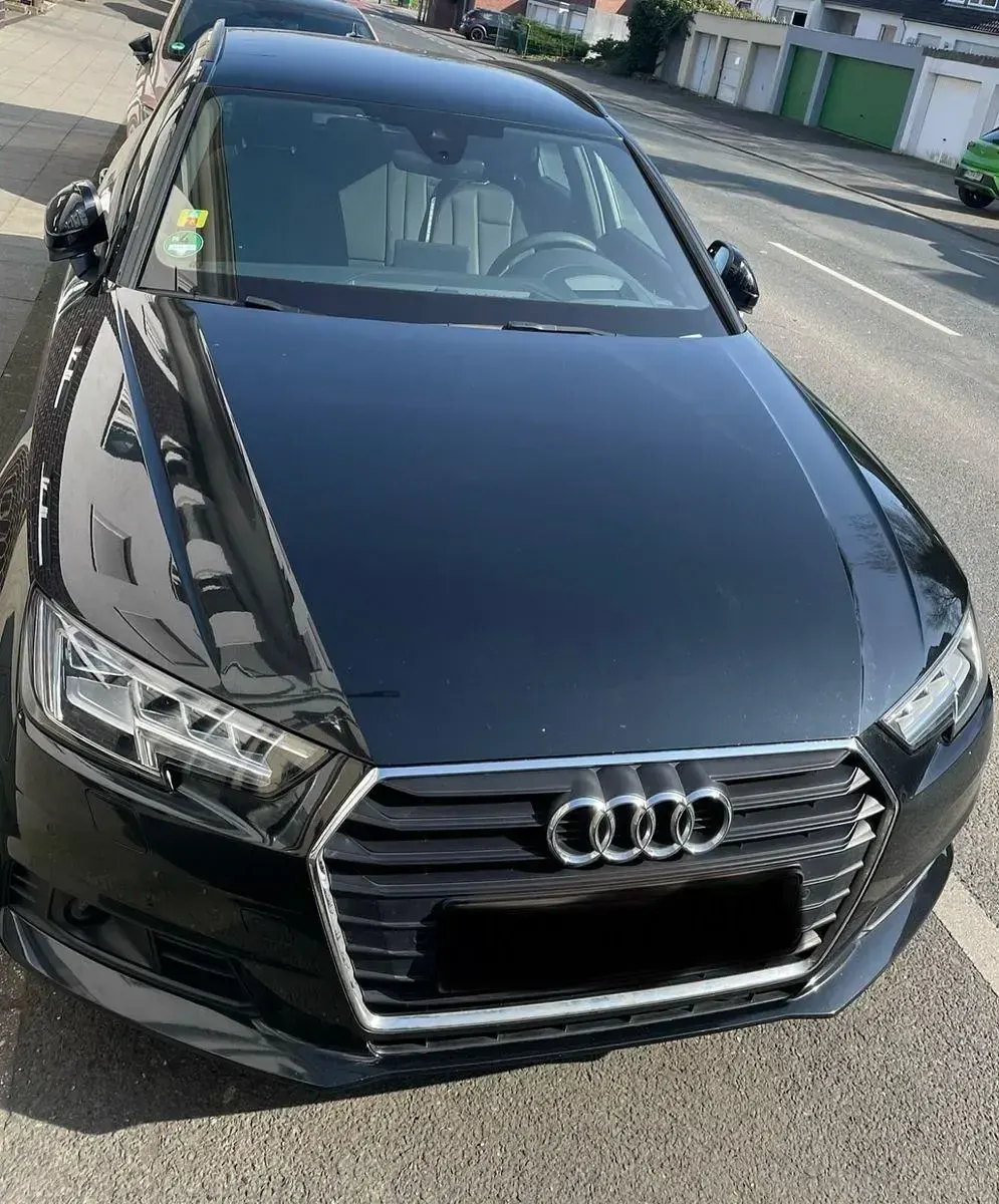 Gebraucht Audi A4 Ambiente 150 PS (110 kW) 2018 Schwarz Kombi