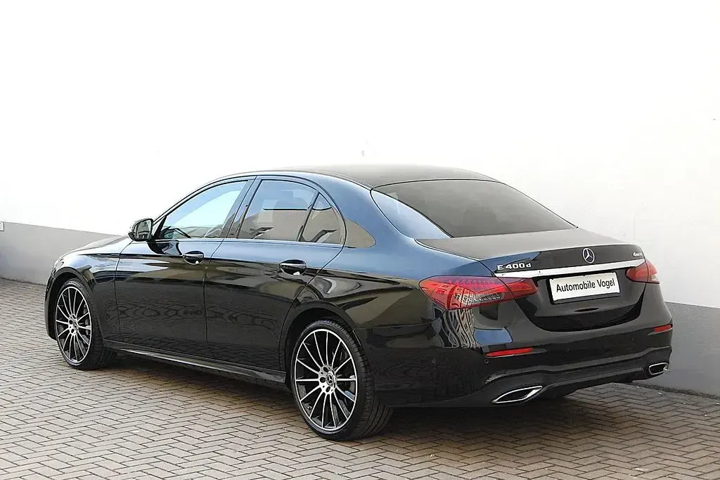 Gebraucht Mercedes E400 Sport 330 PS (242 kW) 2022 Obsidianschwarz  metalliclack Limousine
