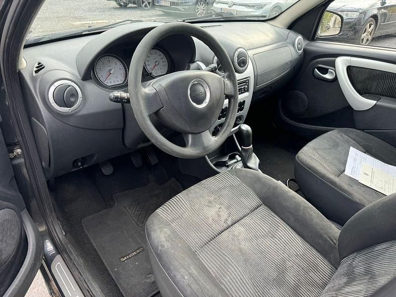 Gebraucht Dacia Sandero 75 PS (55 kW) 2010 Schwarz Kleinwagen