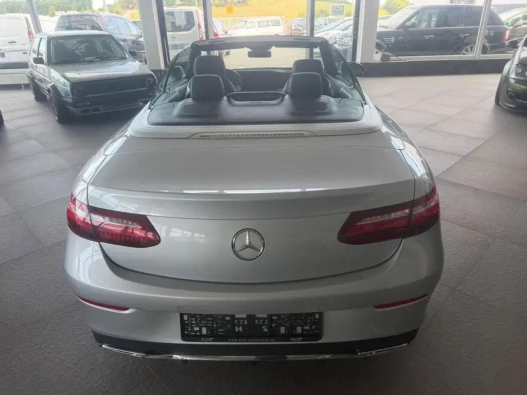 Gebraucht Mercedes E220 194 PS (142 kW) 2020 Silber Cabrio