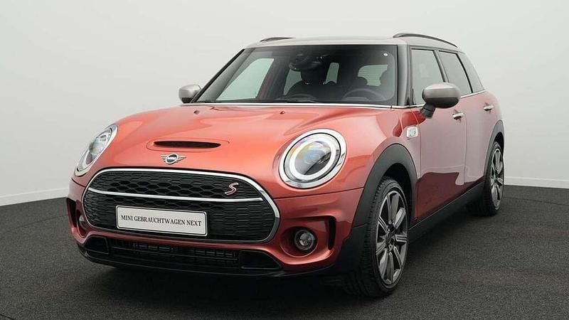 Rot Gebraucht 2024 Mini Cooper S Clubman Classic Kombi | 36.420 € (Teuer) - Bild 1/4