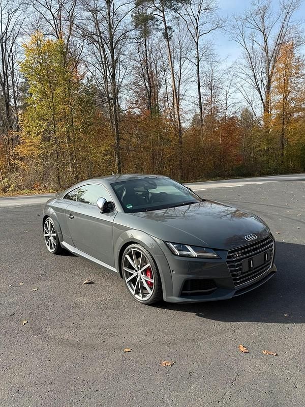 Grau Gebraucht 2016 Audi TTS Coupé | 30.999 € (Fairer Preis) - Bild 1/4