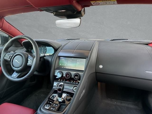 Gebraucht Jaguar F-Type R 582 PS (428 kW) 2024 Grau Coupé