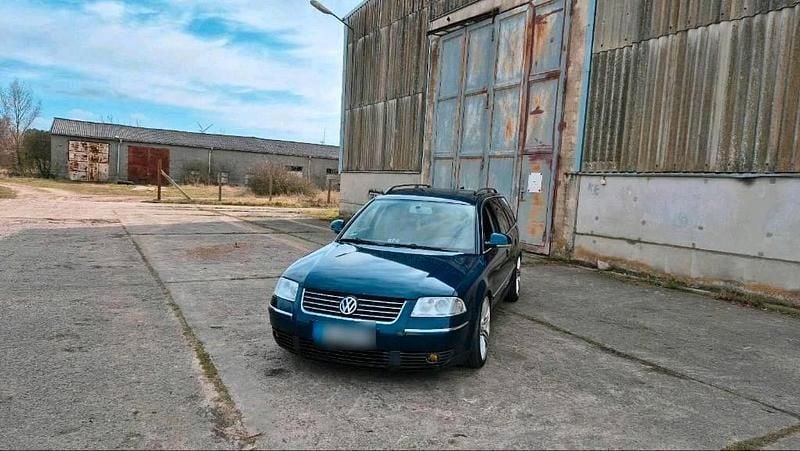 Second-hand VW Passat 180 CP (132 kW) 2004 Albastru Break