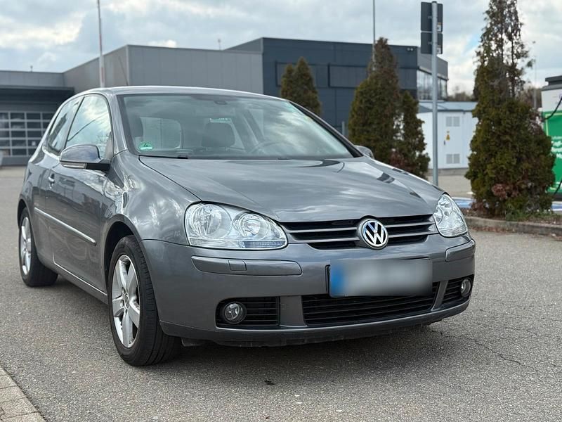 Gebraucht VW Golf V 122 PS (89 kW) 2008 Grau Kleinwagen