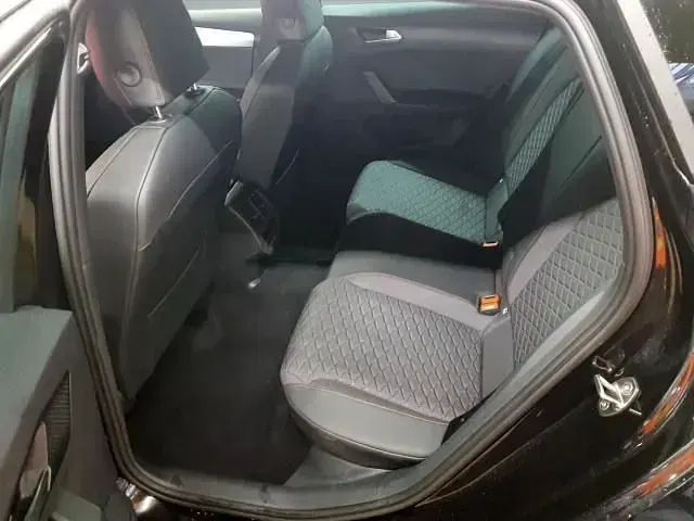 Gebraucht Seat Leon FR 150 PS (110 kW) 2025 Midnight schwarz metallic (metallic) Limousine
