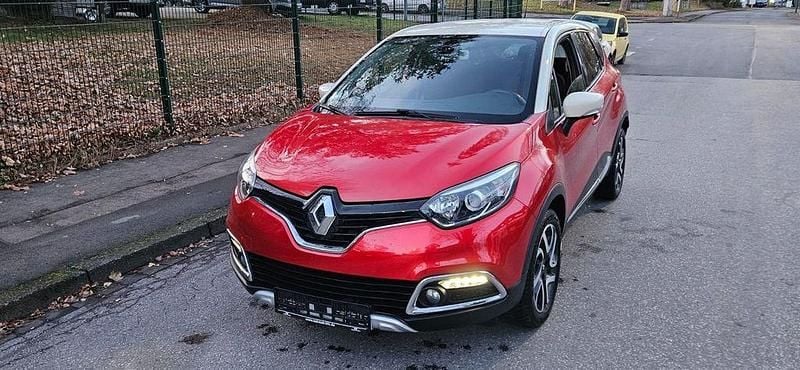 Gebraucht Renault Captur XMOD 122 PS (89 kW) 2015 Rot SUV